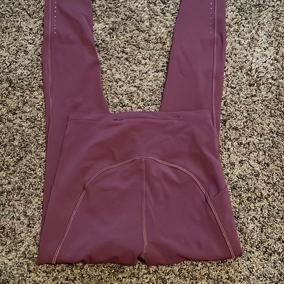 LULULUEMON swift speed HR tight 28” VTPM - Picture 2 of 6